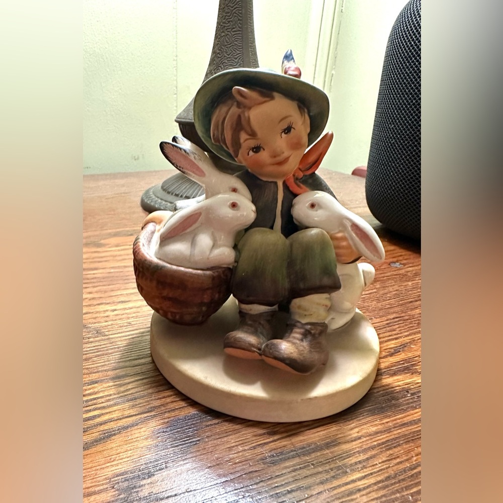 Goebel‎ Hummel Figurine #58/1 "Playmates" Boy with Rabbits 4.5”